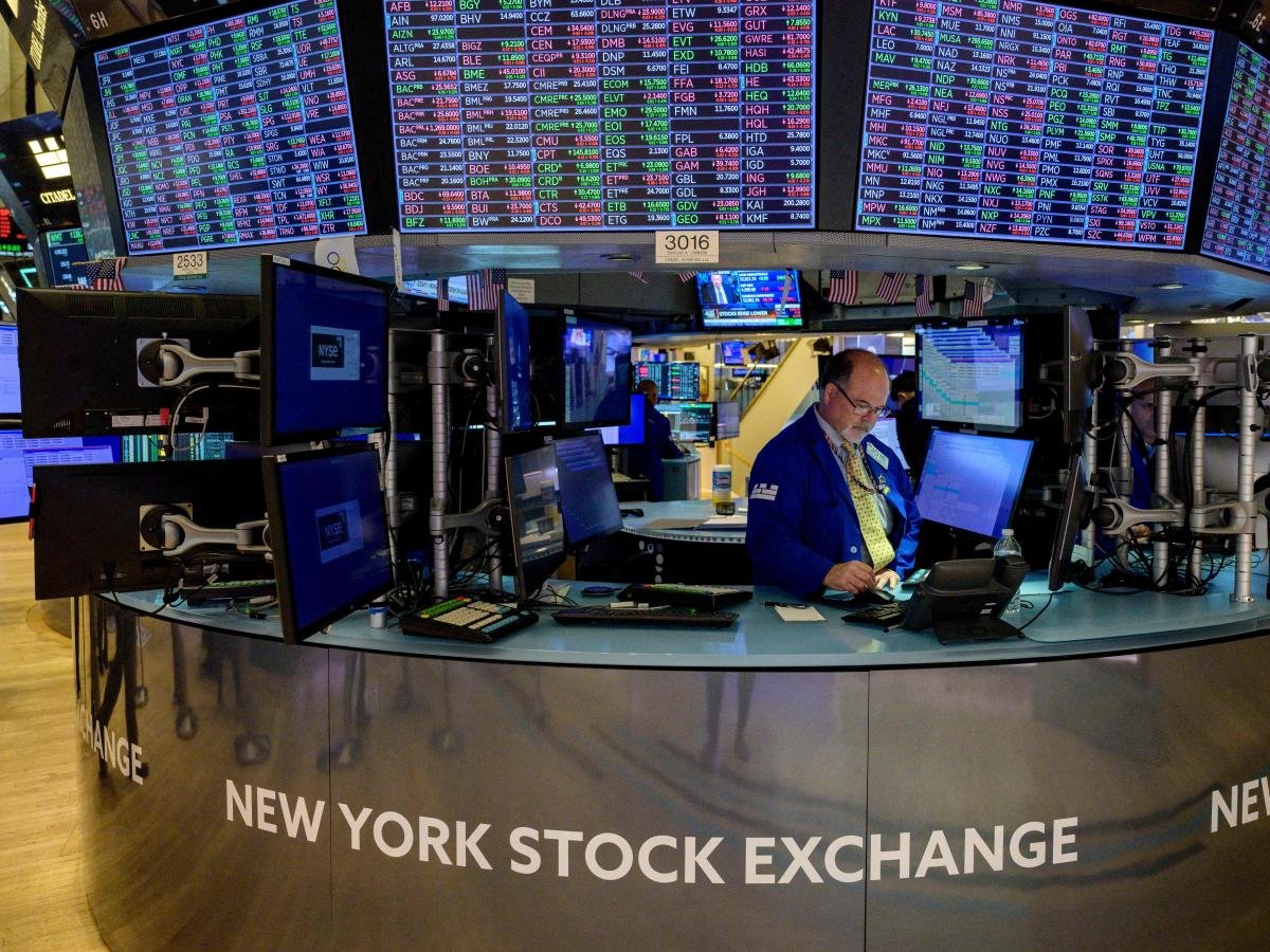 US stocks were mixed amid the earnings rush and fresh economic data