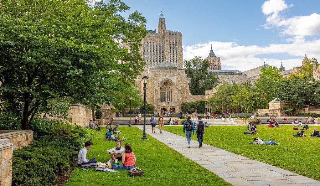 exploring-yale-university-a-comprehensive-guide-to-campus-life-academic-excellence-and-beyond